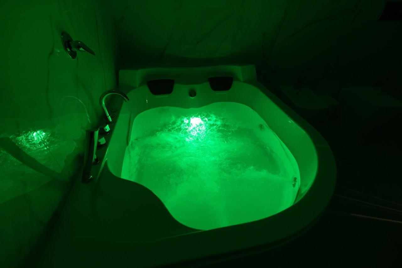 My Brilliant Home With Jacuzzi 2 Steps From St Toledo 나폴리 외부 사진