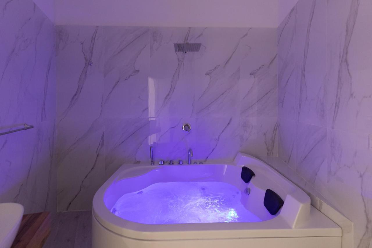 My Brilliant Home With Jacuzzi 2 Steps From St Toledo 나폴리 외부 사진