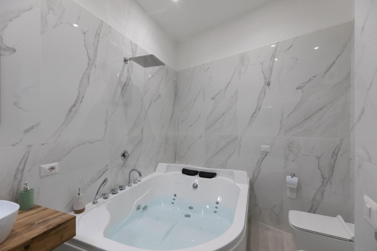 My Brilliant Home With Jacuzzi 2 Steps From St Toledo 나폴리 외부 사진